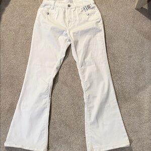 Last pair…NWT Women's Curve Appeal White Stretch Jeans Size 12/31